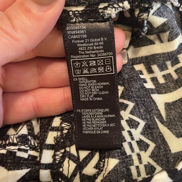 Ruffled Shorts - Picture 4 of 4